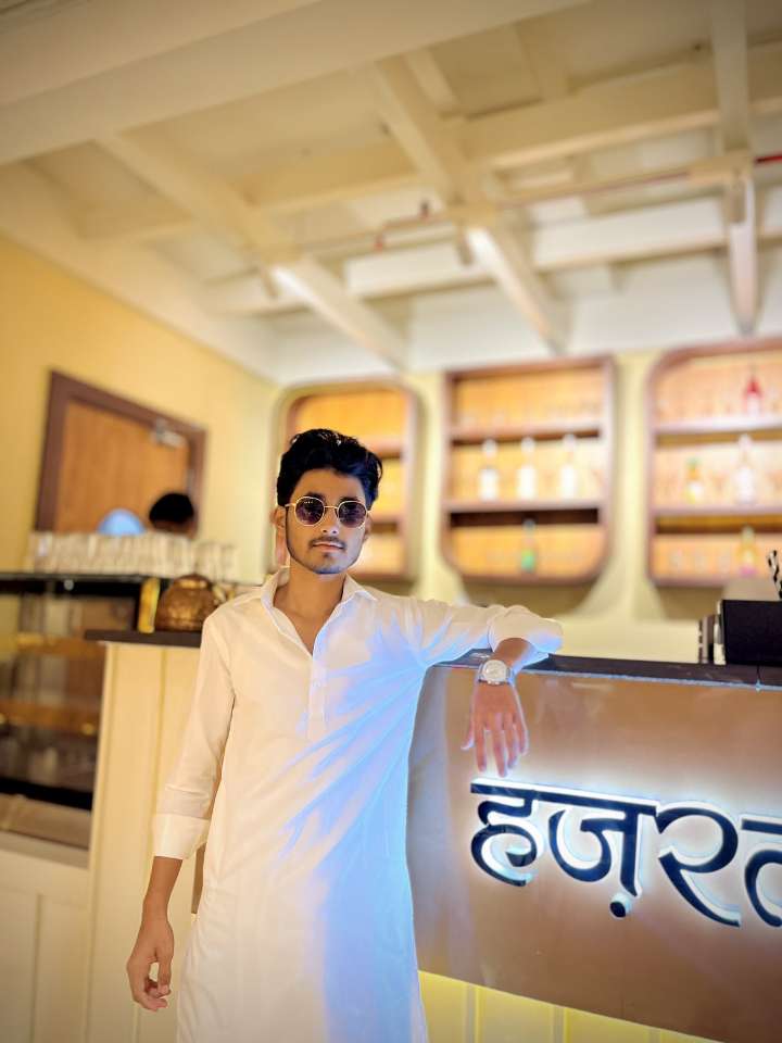 Hanzu Studio Website Developer in Gorakhpur